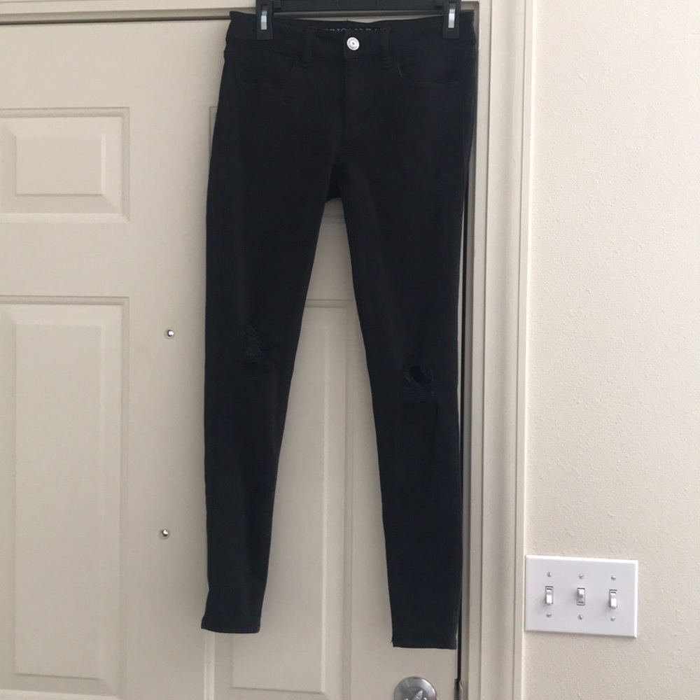 american eagle ripped jeans